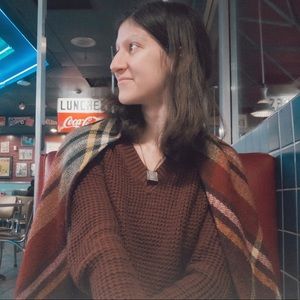 Meet your Posher, Eugenia